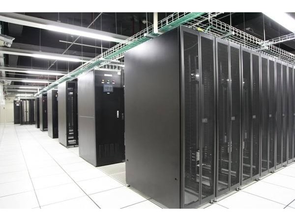 這有一份供電智慧中心機(jī)房動環(huán)監(jiān)控解決方案