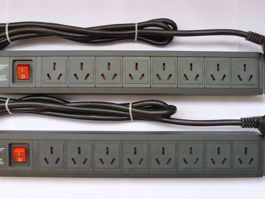 機柜專用PDU與插座的區別是什么？又如何選擇？